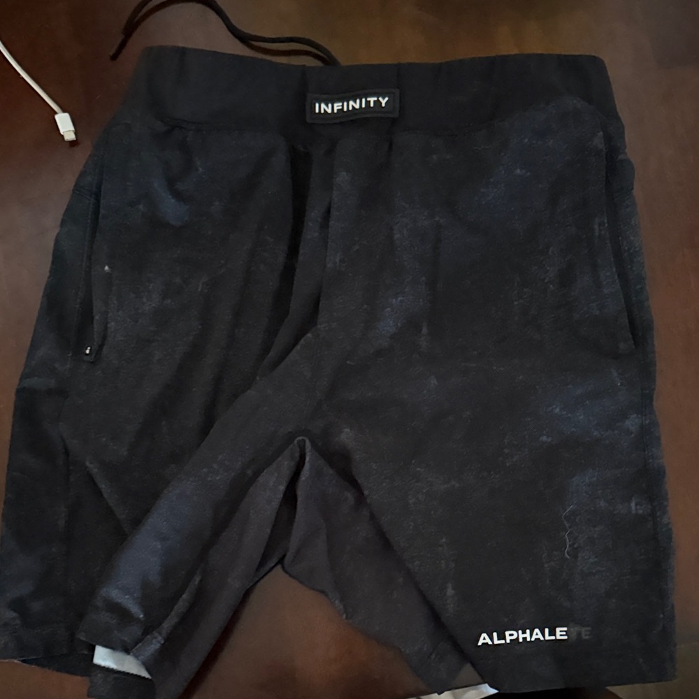 Alphalete Men's Black Infinity Shorts